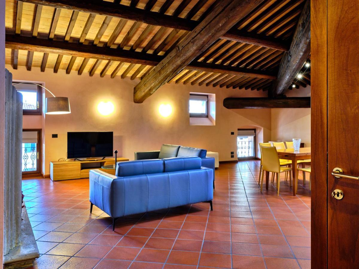 Apartmentsarena - Residenza Degli Scaligeri - Piazza Erbe Verona Exterior foto