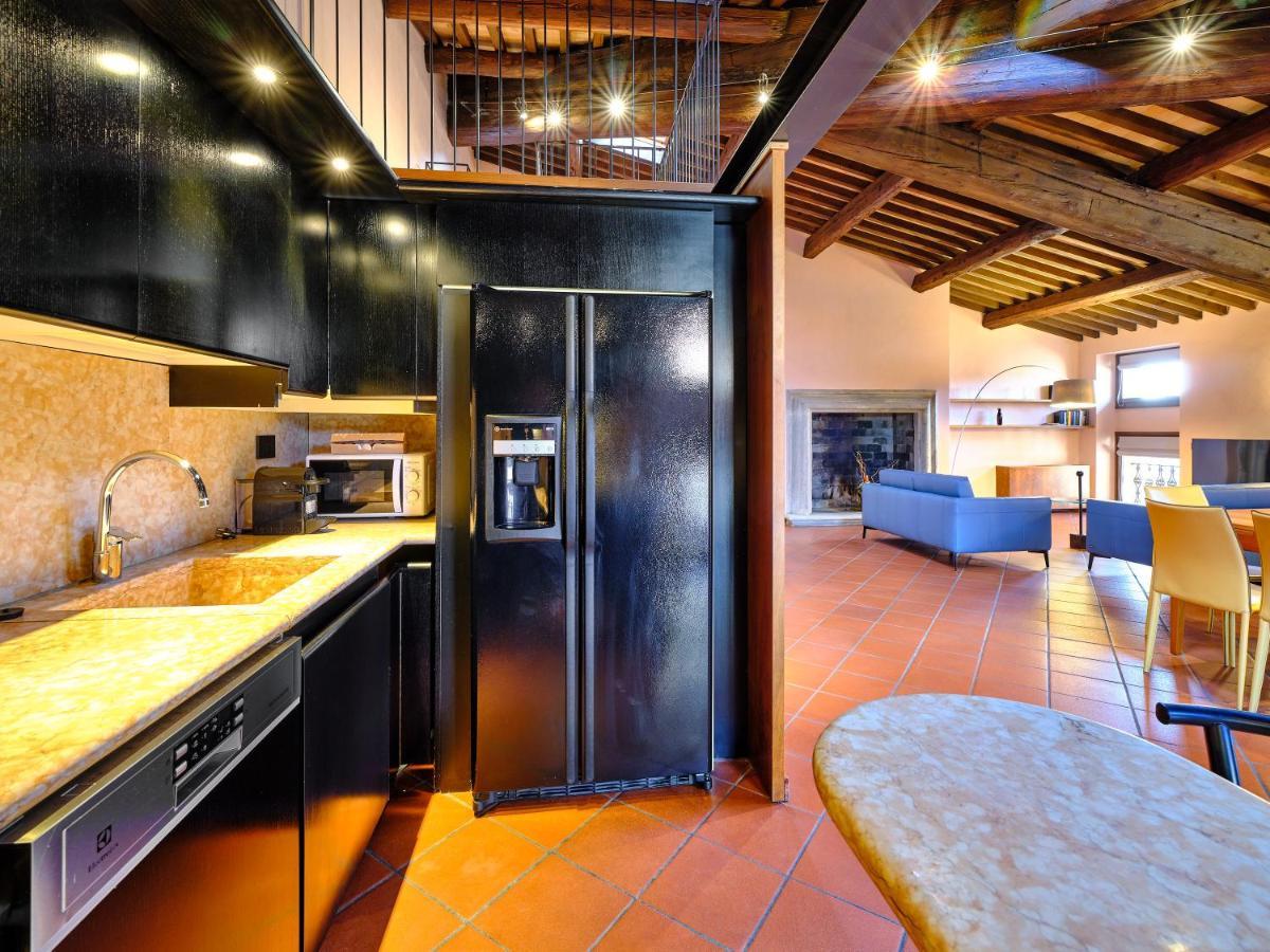 Apartmentsarena - Residenza Degli Scaligeri - Piazza Erbe Verona Exterior foto